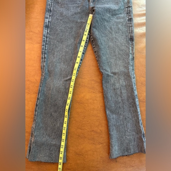 7 For All Mankind Ultra High-Rise Kick Jeans Size 25 Black $218 Retail NWT - Picture 6 of 9